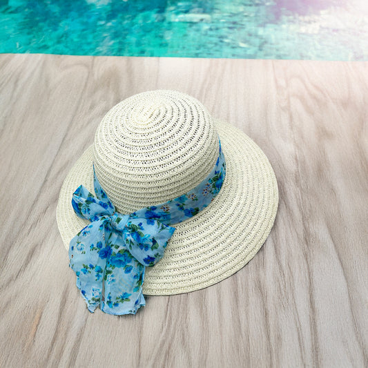 Pamela ala media con cinta anudada en varios colores