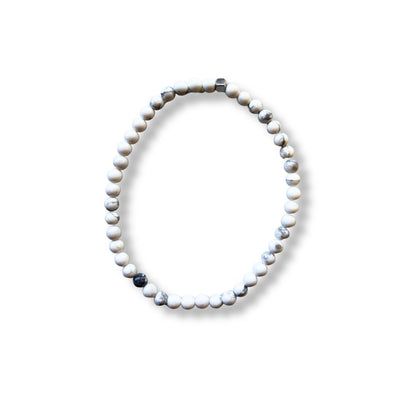 Pulsera de piedra natural Howlita y acero inoxidable